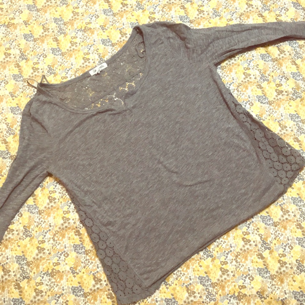 Gray long sleeved shirt